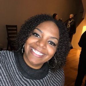 Meet your Posher, Leslie